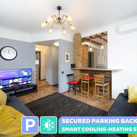 Parkcosylux Free Parking Lägenhet Riga Exteriör bild